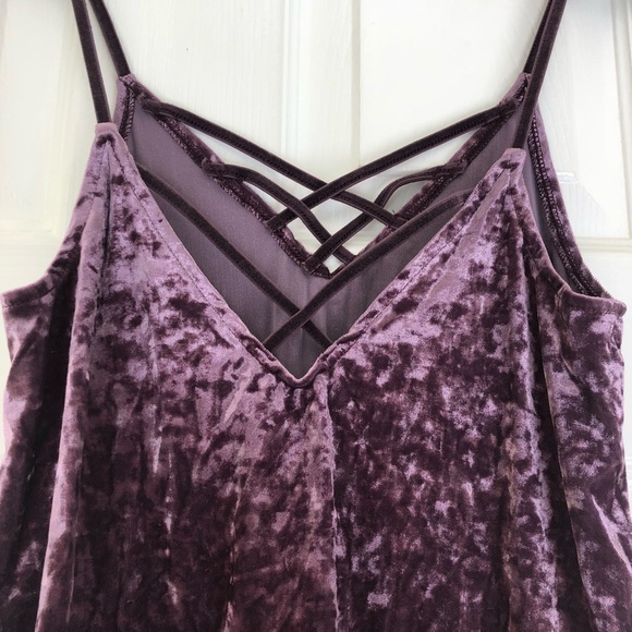 Textured Tank - Picture 3 of 5